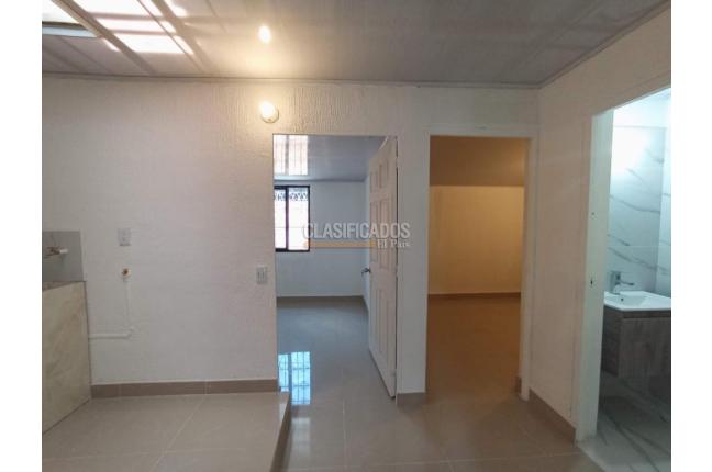 Apartamentos, Alquiler, Álamos - $1.200.000