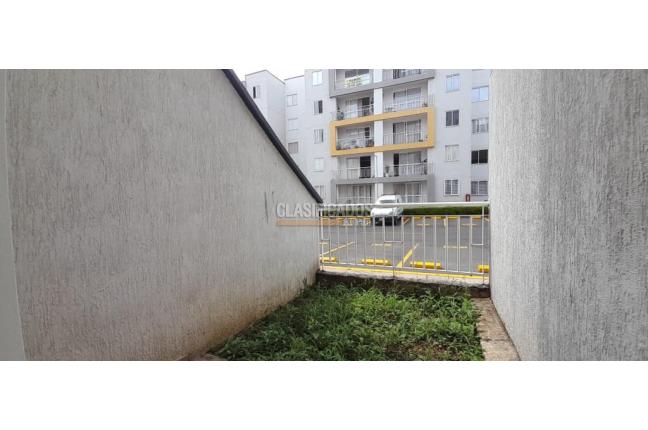 Apartamentos, Alquiler, Ciudad Pacifica - $1.450.000