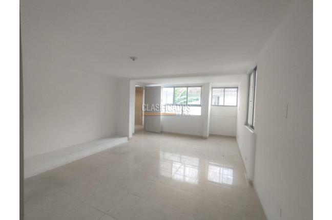Oficinas y Consultorios, Alquiler, Tequendama - $2.900.000