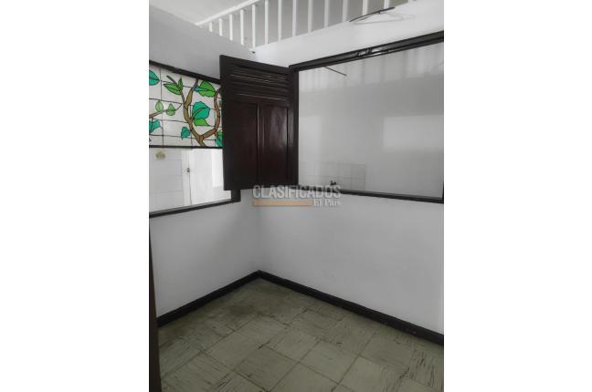 Apartamentos, Alquiler, Colinas del Sur - $850.000