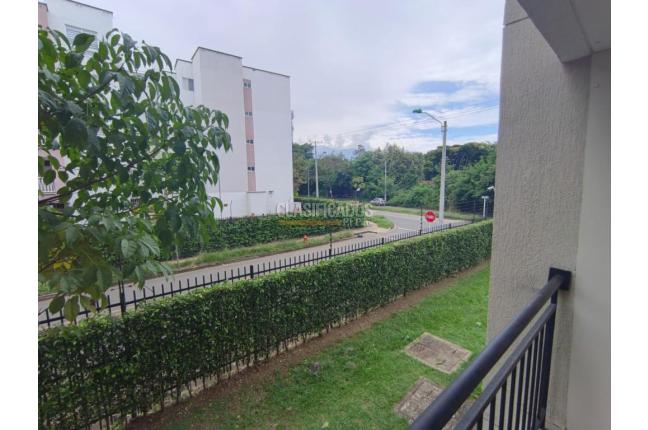 Apartamentos, Alquiler, Ciudad Pacifica - $1.250.000