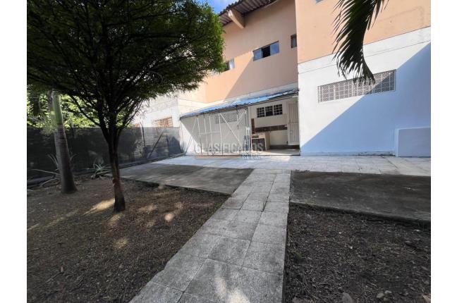 Apartamentos, Alquiler, Bueno Madrid - $1.100.000