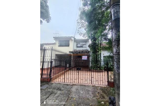 Casas, Alquiler, El Refugio - $2.500.000