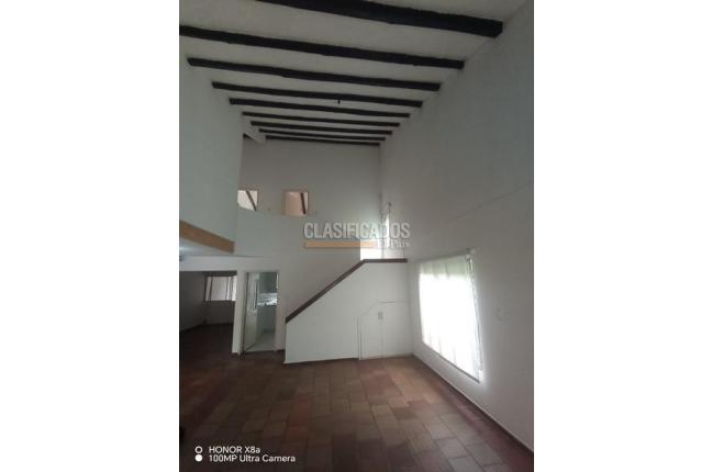 Casas, Alquiler, El Refugio - $2.500.000
