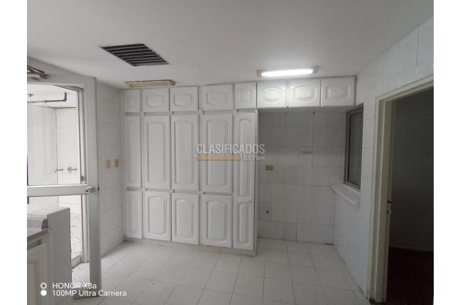 Casas, Alquiler, El Refugio - $2.500.000