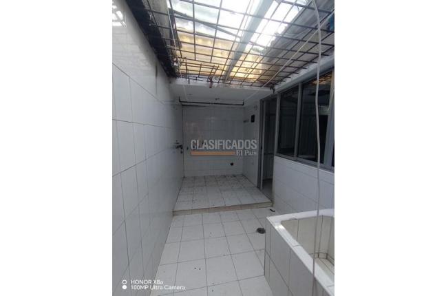 Casas, Alquiler, El Refugio - $2.500.000