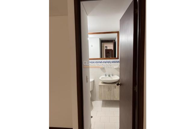 Apartamentos, Alquiler, La Hacienda - $2.350.000