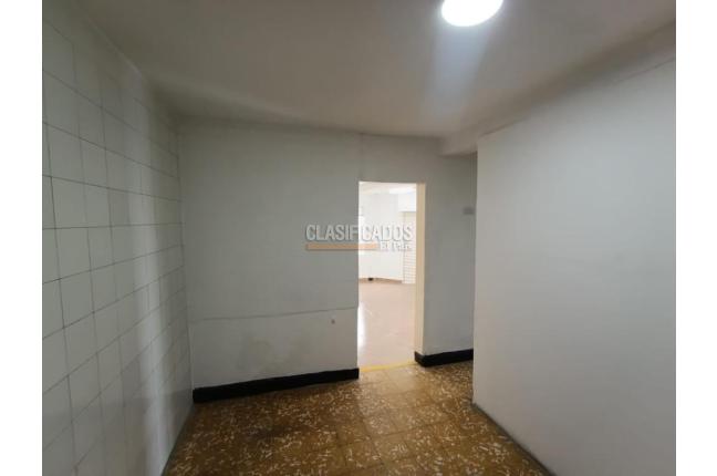 Locales y Bodegas, Alquiler, San Cayetano - $1.650.000