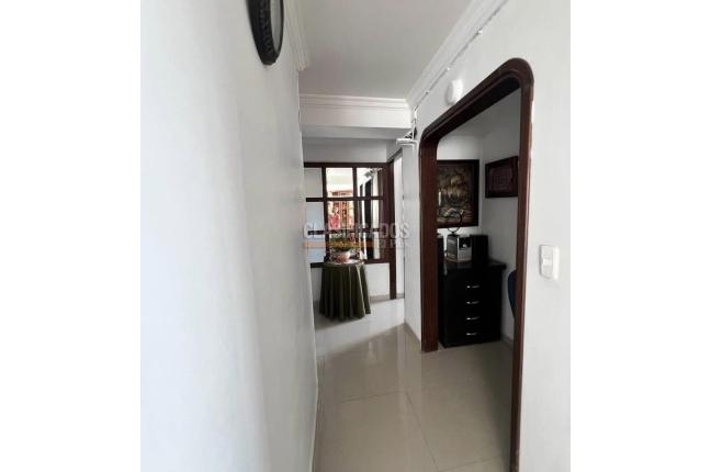 Apartamentos, Venta, Prados del Sur - $250.000.000