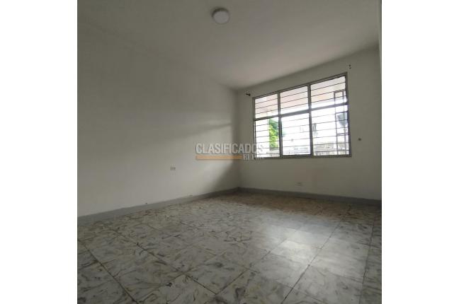 Apartamentos, Alquiler, Atanasio Girardot - $1.200.000
