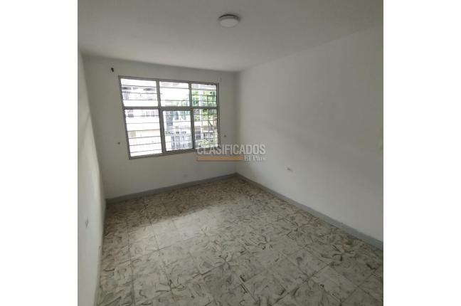 Apartamentos, Alquiler, Atanasio Girardot - $1.200.000