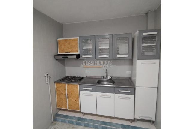 Apartamentos, Alquiler, Atanasio Girardot - $1.200.000