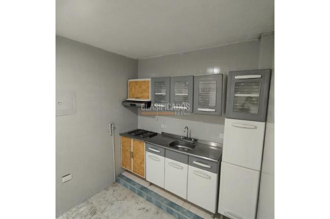 Apartamentos, Alquiler, Atanasio Girardot - $1.200.000