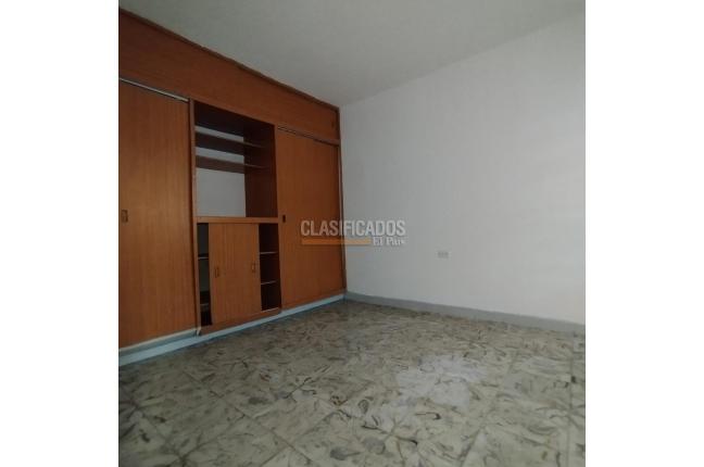 Apartamentos, Alquiler, Atanasio Girardot - $1.200.000