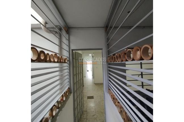 Apartamentos, Alquiler, Atanasio Girardot - $1.200.000