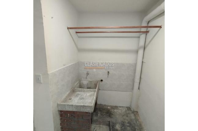 Apartamentos, Alquiler, Atanasio Girardot - $1.200.000