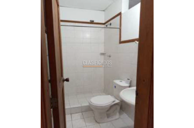 Locales y Bodegas, Alquiler, El Cedro - $1.800.000