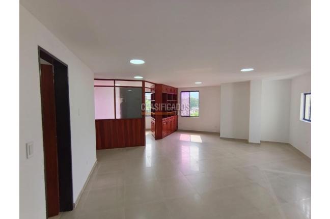 Oficinas y Consultorios, Alquiler, San Fernando - $3.800.000