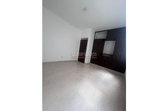 Apartamentos, Alquiler, Colseguros - $1.100.000