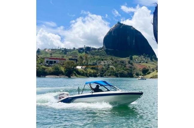 LANCHA DEPORTIVA - $111.000.000