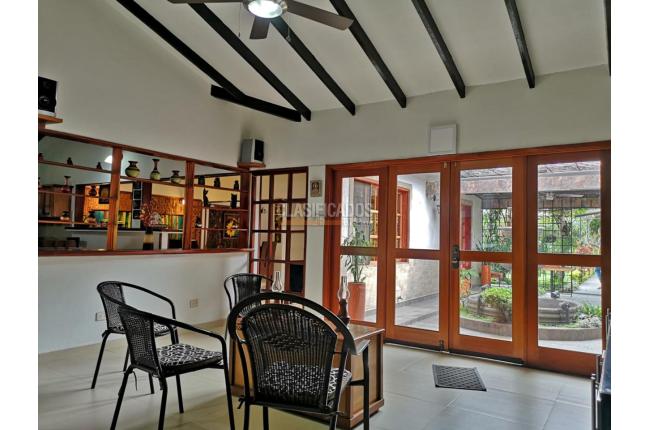 Casas, Venta, Ginebra - $950.000.000