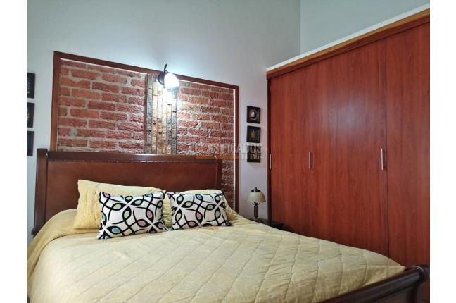 Casas, Venta, Ginebra - $950.000.000