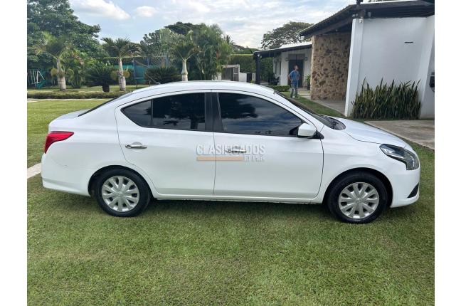 Nissan Versa 2017 - $43.000.000