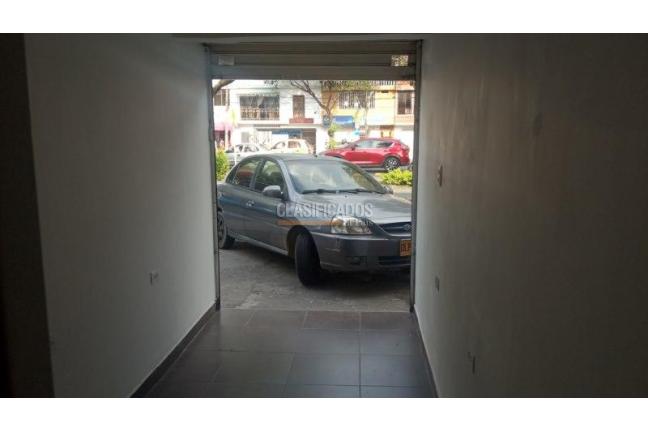 Locales y Bodegas, Alquiler, Junín - $750.000