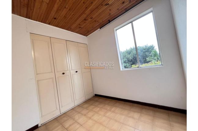 Apartamentos, Venta, Primero de Mayo - $170.000.000