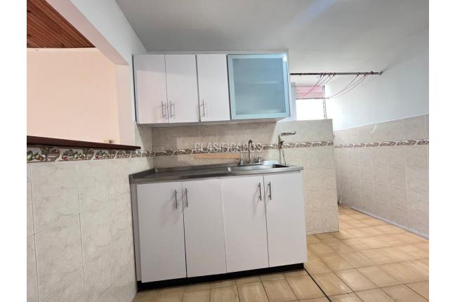 Apartamentos, Venta, Primero de Mayo - $170.000.000