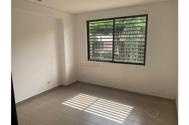 Apartamentos, Alquiler, La Flora - $1.600.000
