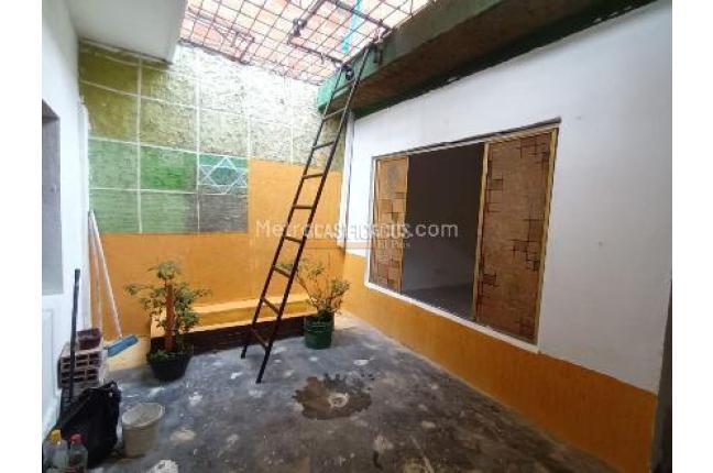 Casas, Alquiler, Alirio Mora Beltrán - $950.000