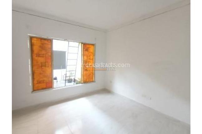 Casas, Alquiler, Alirio Mora Beltrán - $950.000