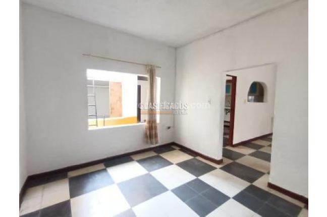 Casas, Alquiler, Alirio Mora Beltrán - $950.000