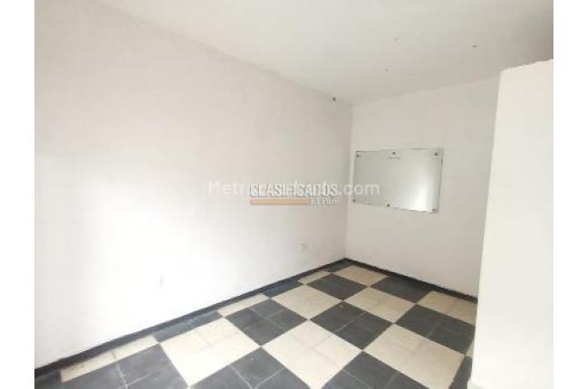 Casas, Alquiler, Alirio Mora Beltrán - $950.000