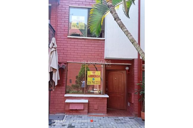 Casas, Alquiler en Adoquines de Camino Real