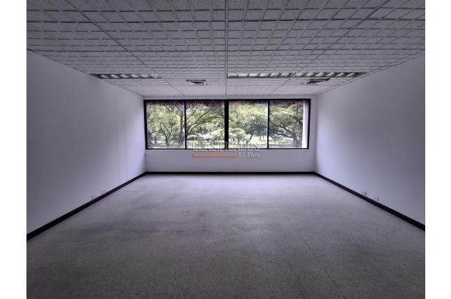 Oficinas y Consultorios, Venta en La Flora