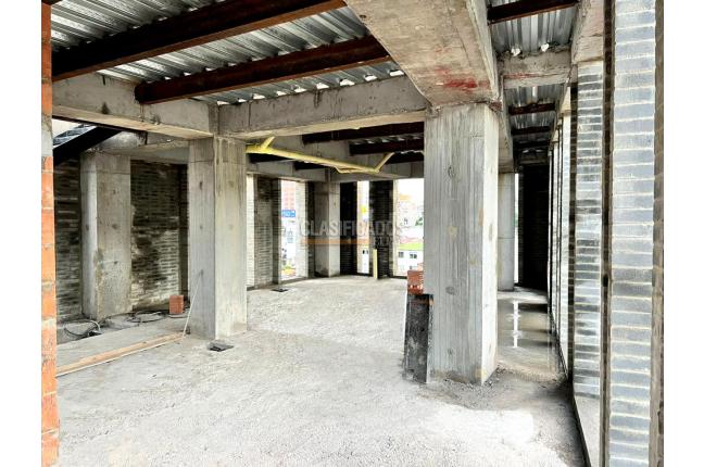 Locales y Bodegas, Alquiler, Granada - $12.700.000