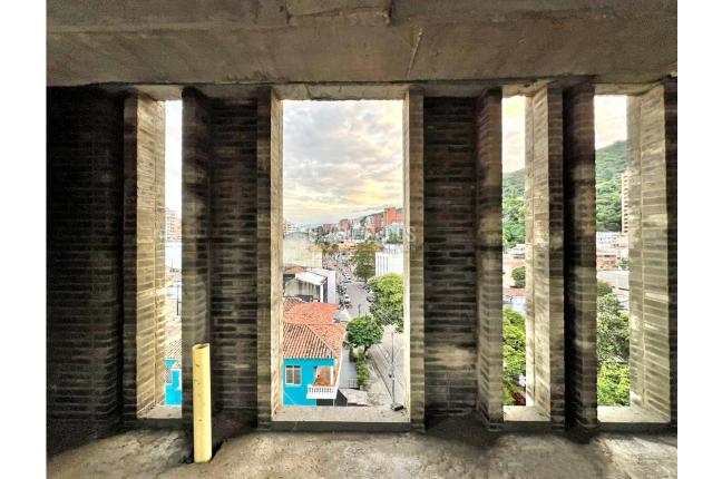 Locales y Bodegas, Alquiler, Granada - $12.700.000