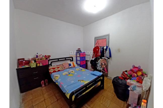 Casas, Venta, Santa Mónica Popular - $850.000.000