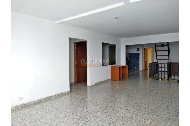 Casas, Venta en Altos Menga