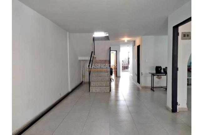 Casas, Venta en Altos Menga