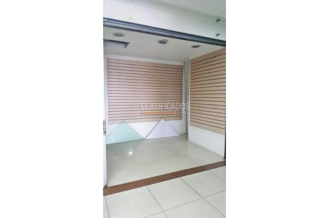 Locales y Bodegas, Venta en Capri