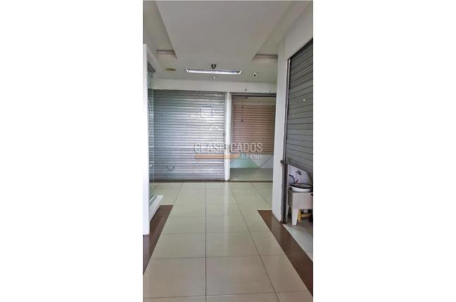 Locales y Bodegas, Venta en Capri