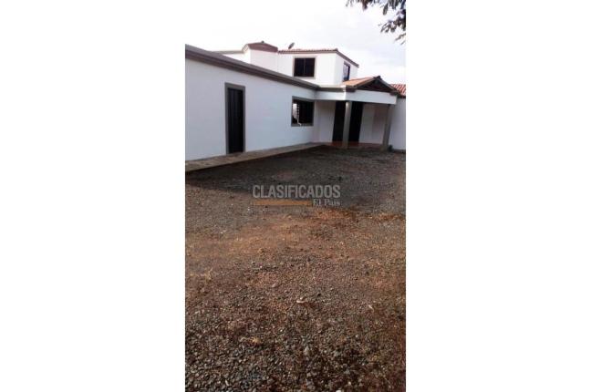 Fincas y Casas Campestres, Venta, Calima (Darién) - $1.550.000.000