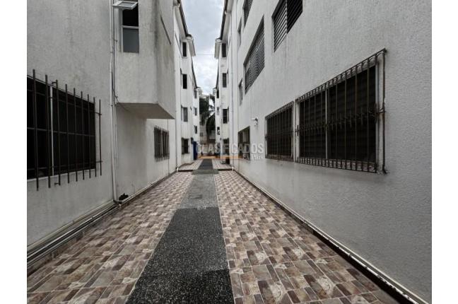 Apartamentos, Venta, Gran Limonar - $390.000.000