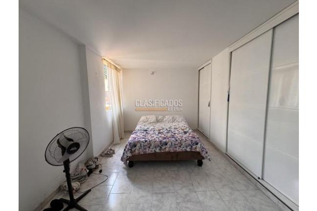 Casas, Venta en Ciudad 2.000