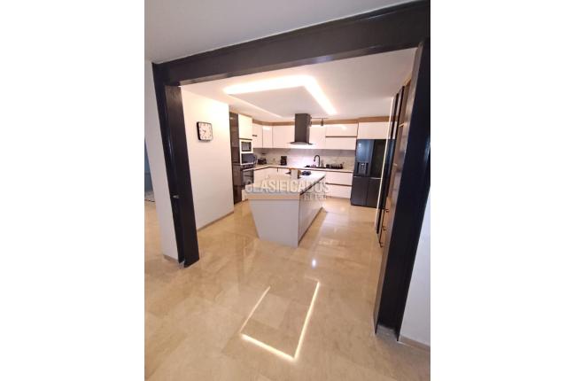 Casas, Alquiler en Ciudad Jardín