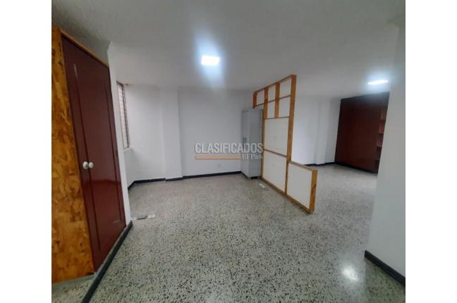 Oficinas y Consultorios, Alquiler, San Vicente - $950.000
