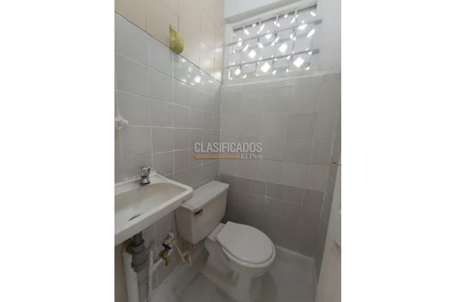 Locales y Bodegas, Alquiler, San Cayetano - $1.650.000